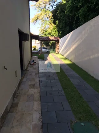 Imagem Casa de Luxo em Condomínio na Taquara, Rio de Janeiro - 5 Quartos, 5 Suítes, 430m² - Imperdível!