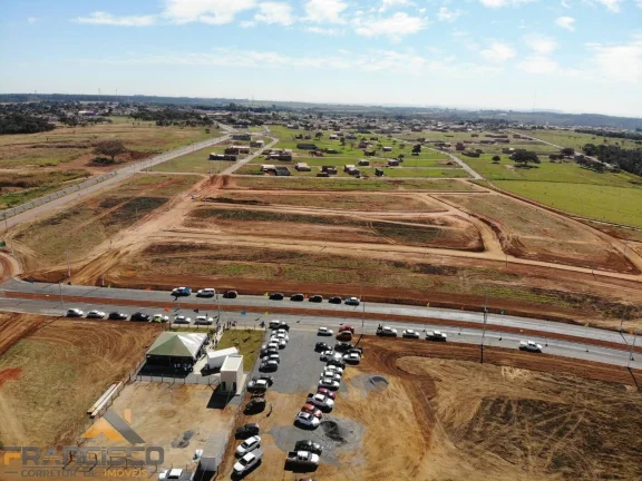 Imagem LOTE A PRESTAÇÃO PRÓXIMO AO CENTRO DE ABADIA