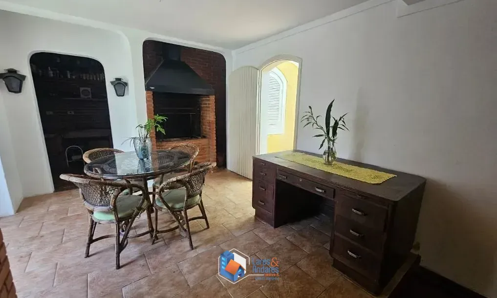 Imagem Casa para venda em Parque Continental com 4 quartos, sendo 3 suítes, 248m²