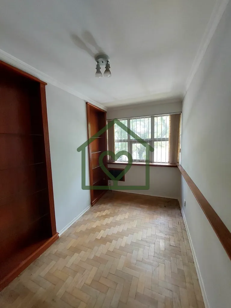 Imagem Sala comercial com 42,61 m2 de área privativa em localização privilegiada na esquina das Ruas Mos...