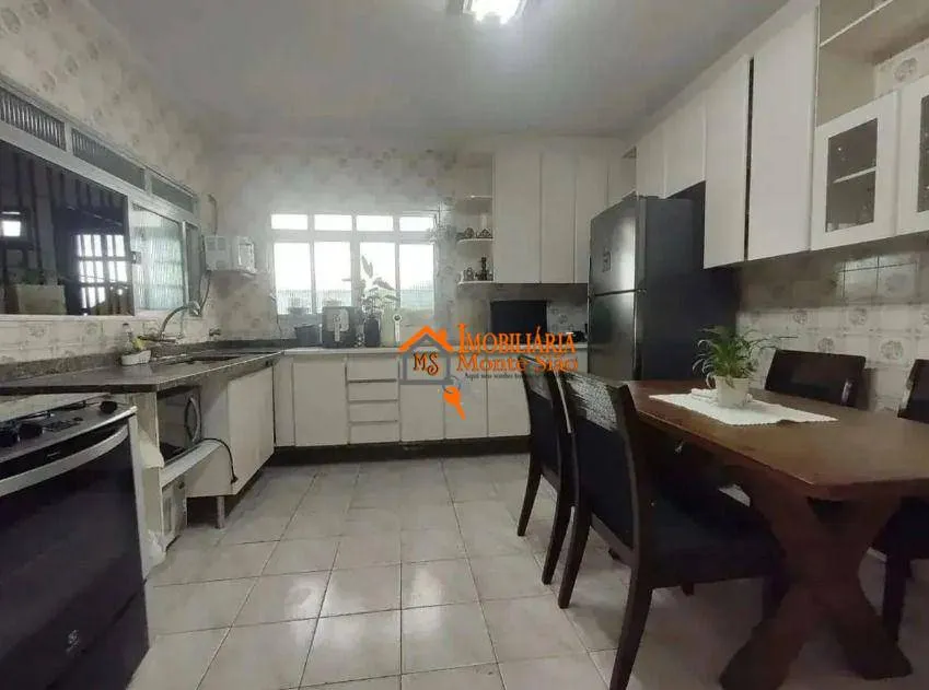 Imagem Sobrado com 3 dormitórios à venda, 188 m² por R$ 690.000 - Ponte Grande - Guarulhos/SP