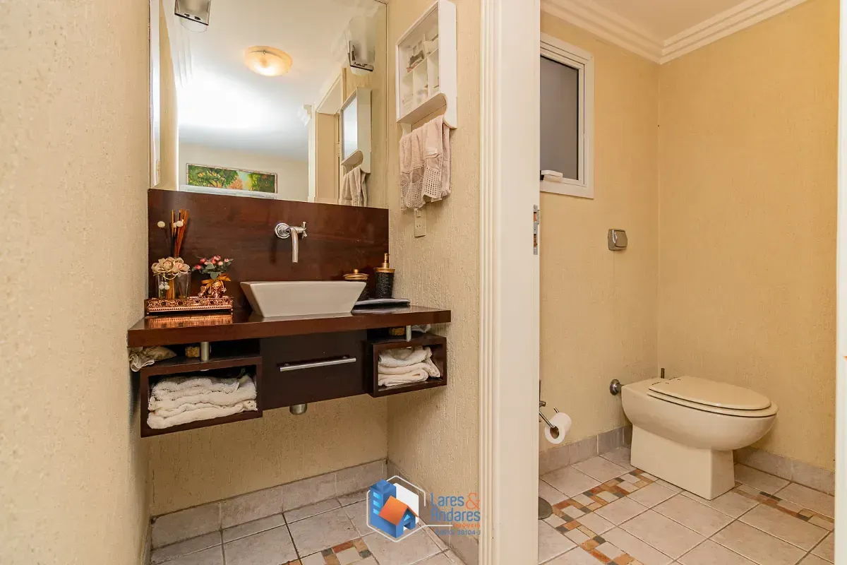 Imagem Casa para venda em Brooklin Paulista com 4 quartos, sendo 2 suítes, 500m²