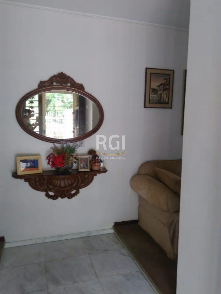 Imagem Casa para Venda - 340m², 4 dormitórios, sendo 2 suites, 3 vagas - Jardim Lindóia