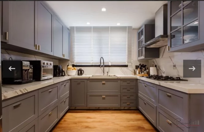 Imagem Apartamento Reformado e Mobiliado com Vista Permanente para o Mar - Alto Padrão e Sofisticação En...