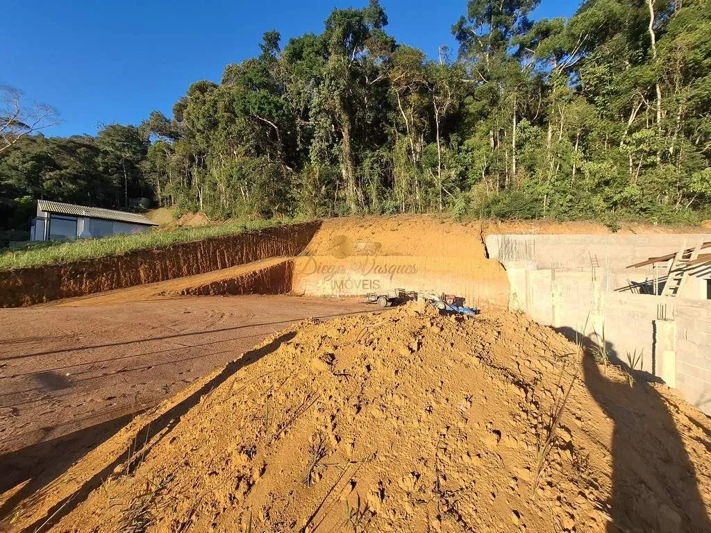 Imagem Terreno em Condomínio para Venda em Teresópolis / RJ no bairro Prata