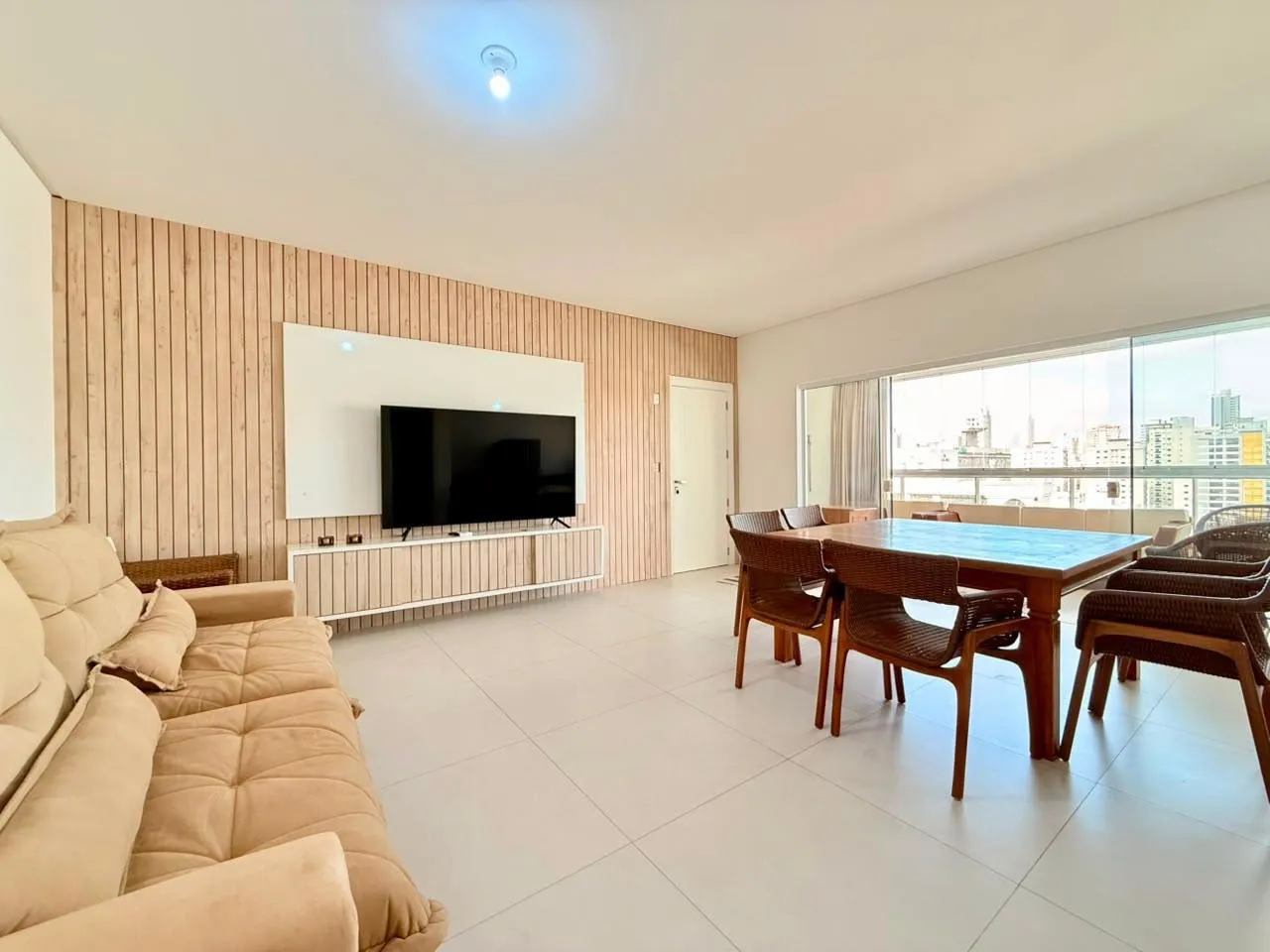 Foto do imóvel Apartamento à venda em Itapema, Meia Praia, com 3 quartos, 136m2
