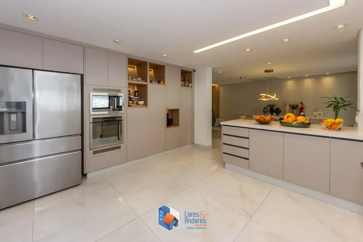 Imagem Casa no condomínio Condomínio Reserva 8 para venda com 3 quartos, sendo 3 suítes, 514m²