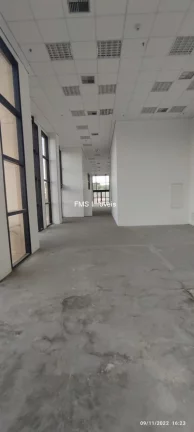 Imagem Prédio com 12.100m² em Barueri