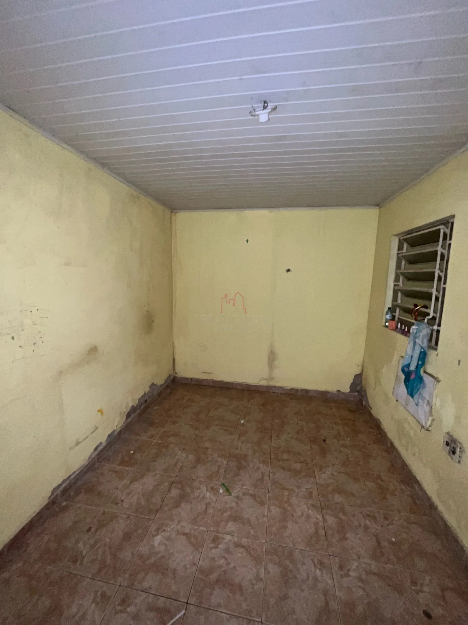 Imagem Oportunidade para quem busca espaço, localização estratégica e potencial de valorização no bai...