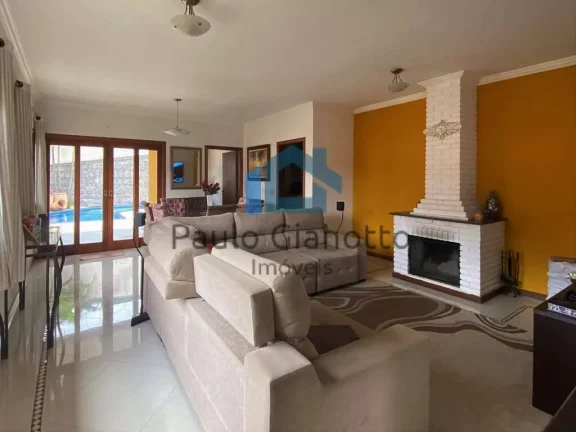 Imagem Casa à venda em Condomínio na Granja Viana