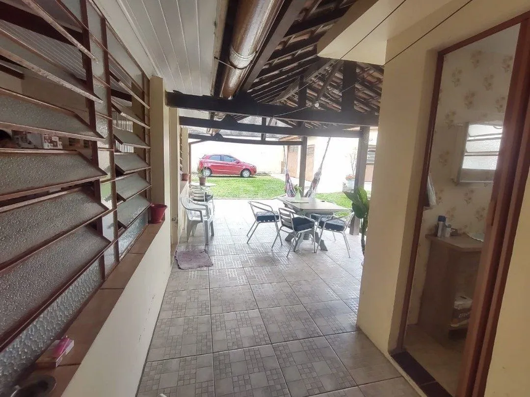 Imagem Casa para Venda - 265.1m², 3 dormitórios, 4 vagas - Guarujá