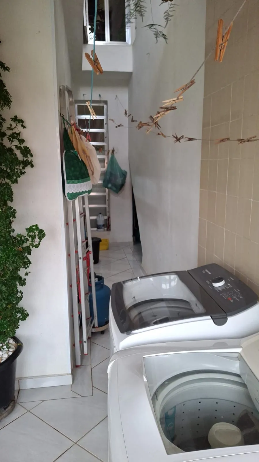 Imagem Vendo linda casa/ sobrado no bairro Campo Grande