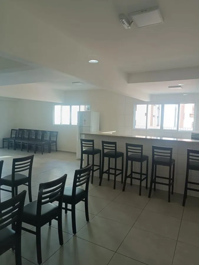 Imagem Apartamento para Venda em Praia Grande, Guilhermina, 3 dormitórios, 2 suítes, 1 banheiro, 2 vagas