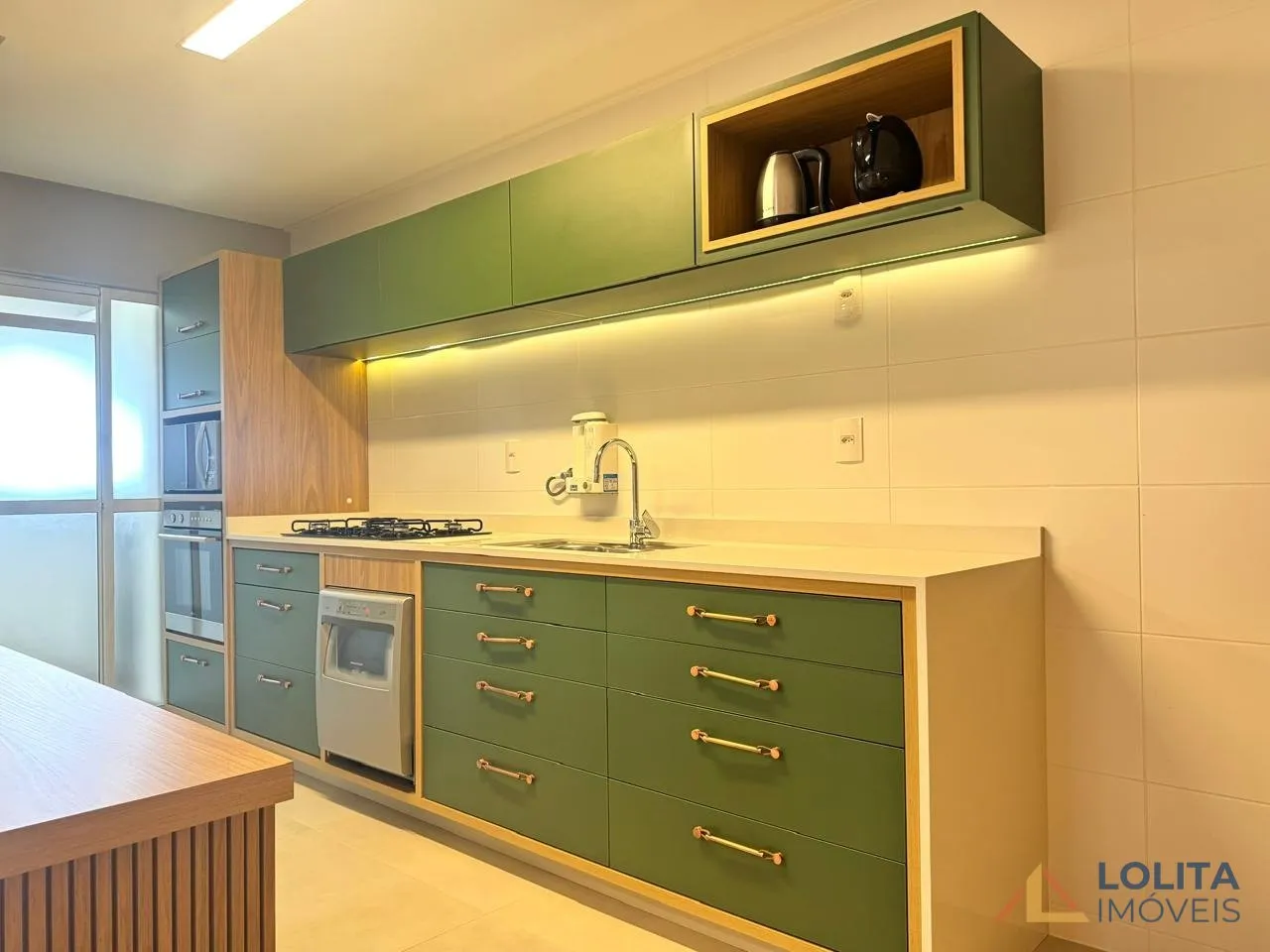 Imagem APARTAMENTO COM 3 QUARTOS SENDO 1 SUÍTE À VENDA NO BAIRRO AGRONÔMICA - FLORIANÓPOLIS/SC