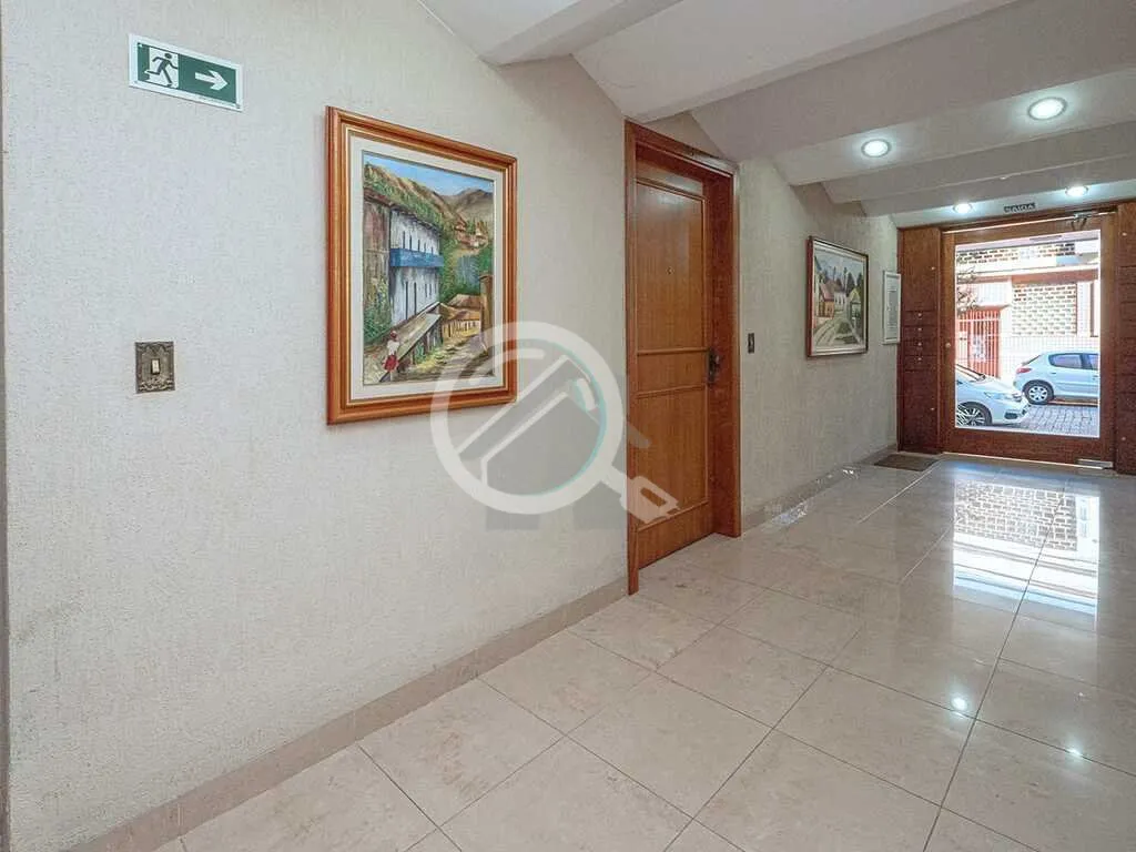 Imagem Apartamento no bairro Menino Deus localizado junto ao Shopping Praia de Belas e da Orla do Guaíba, ...
