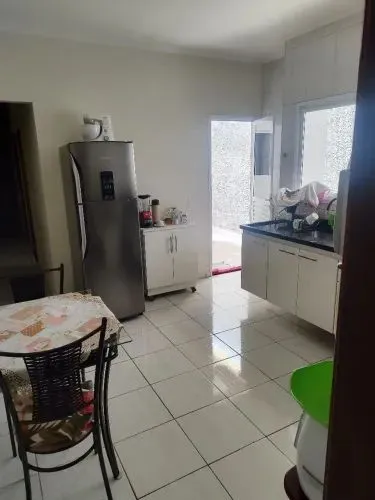 Imagem Casa para Venda em Hortolândia, Jardim Everest, 2 dormitórios, 1 banheiro, 2 vagas