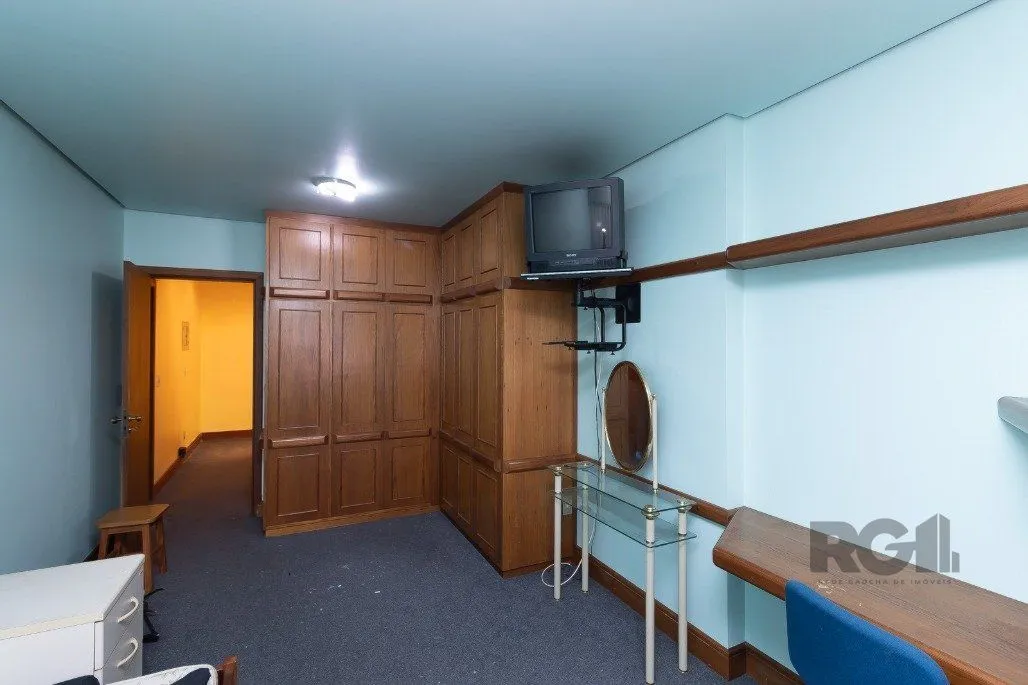 Imagem Casa incrível com 444m² privativos, para uso misto, residencial ou comercial.