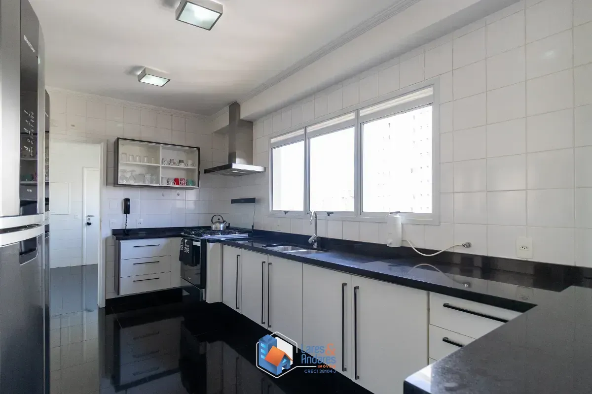 Imagem Apartamento para venda em Vila Sofia com 4 quartos, sendo 4 suítes, 247m²