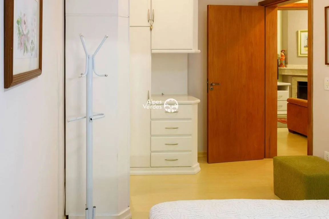Imagem Vende-se Apartamento em Gramado, Planalto, com 2 quartos