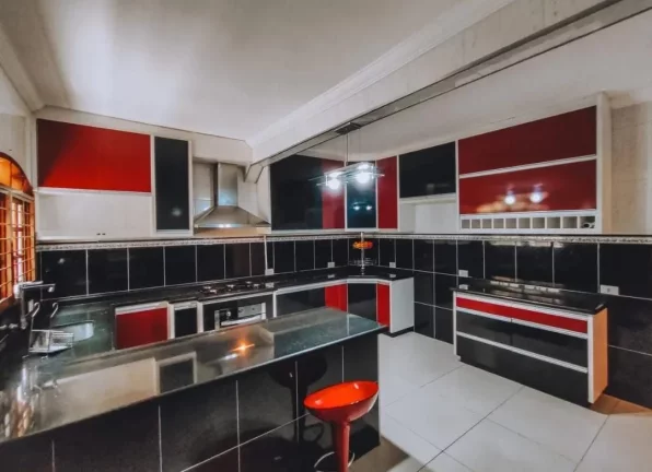 Imagem Sobrado com 4 dormitórios, 270 m² - venda por R$ 690.000,00 ou aluguel por R$ 3.800,00/mês - Residencial União - São José dos Campos/SP
