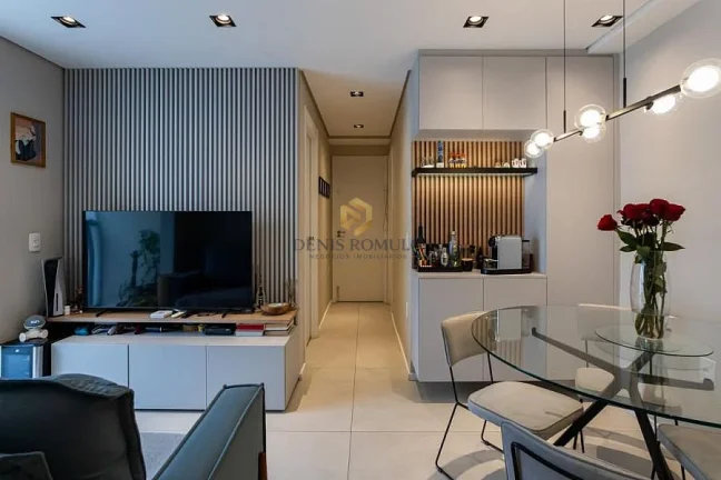Imagem Apartamento com 2 quartos, 1 Suite - 50mt - Lapa, MOBILIADO