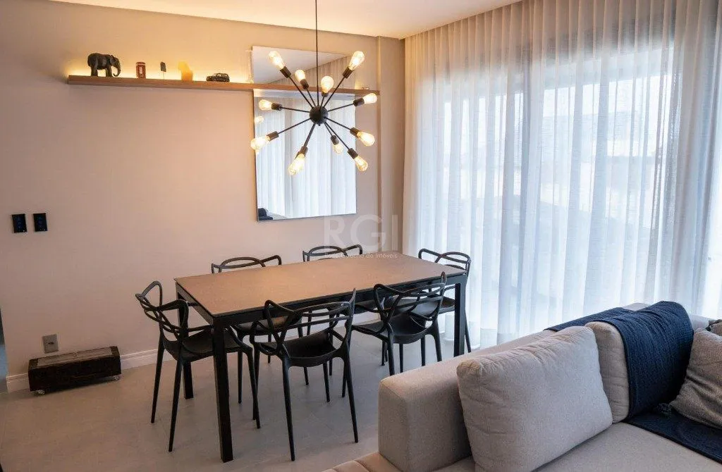 Imagem Apartamento para Venda - 81.57m², 2 dormitórios, sendo 1 suites, 2 vagas - Centro