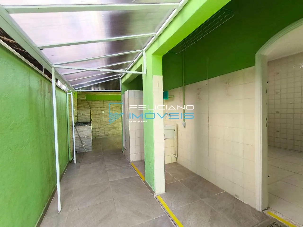 Imagem Casa com 2 quartos, Flórida, Praia Grande - R$ 650 mil, Cod: 7476