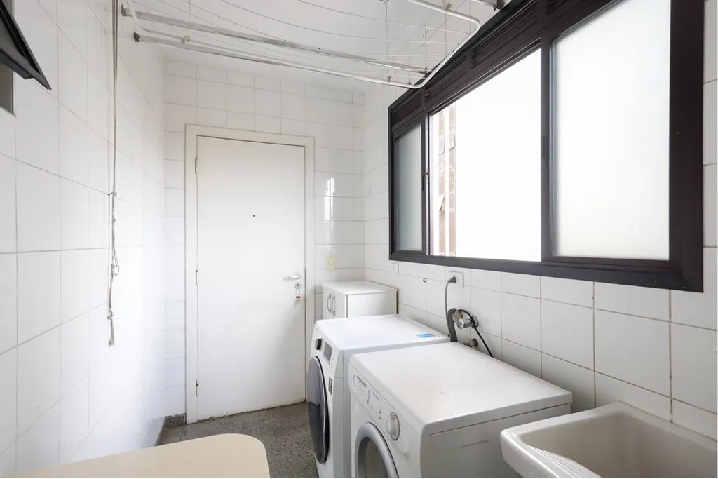 Imagem Apartamento à venda em São Paulo, Higienópolis, com 3 quartos, 130m2