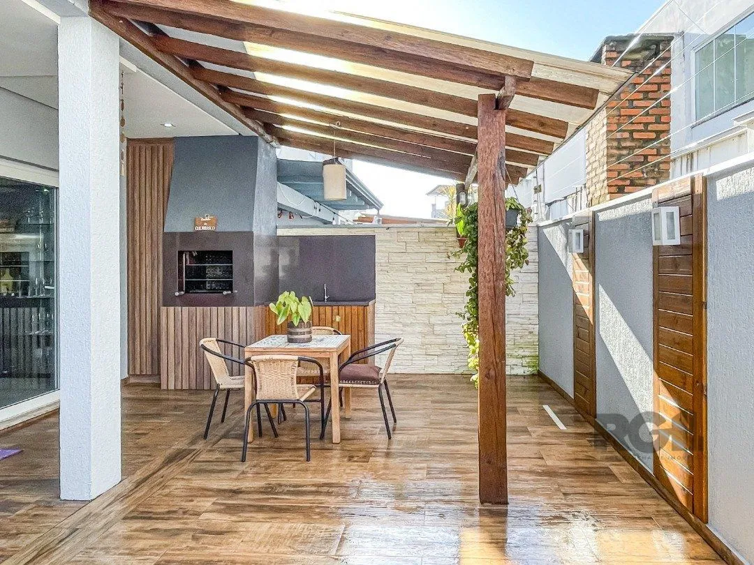 Imagem Casa de Condomínio em Hípica