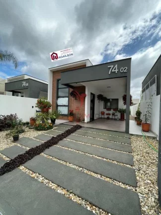 Casa há venda com duas suítes, Churrasqueira , Vaga de Garagem, Cidade Tijucas SC