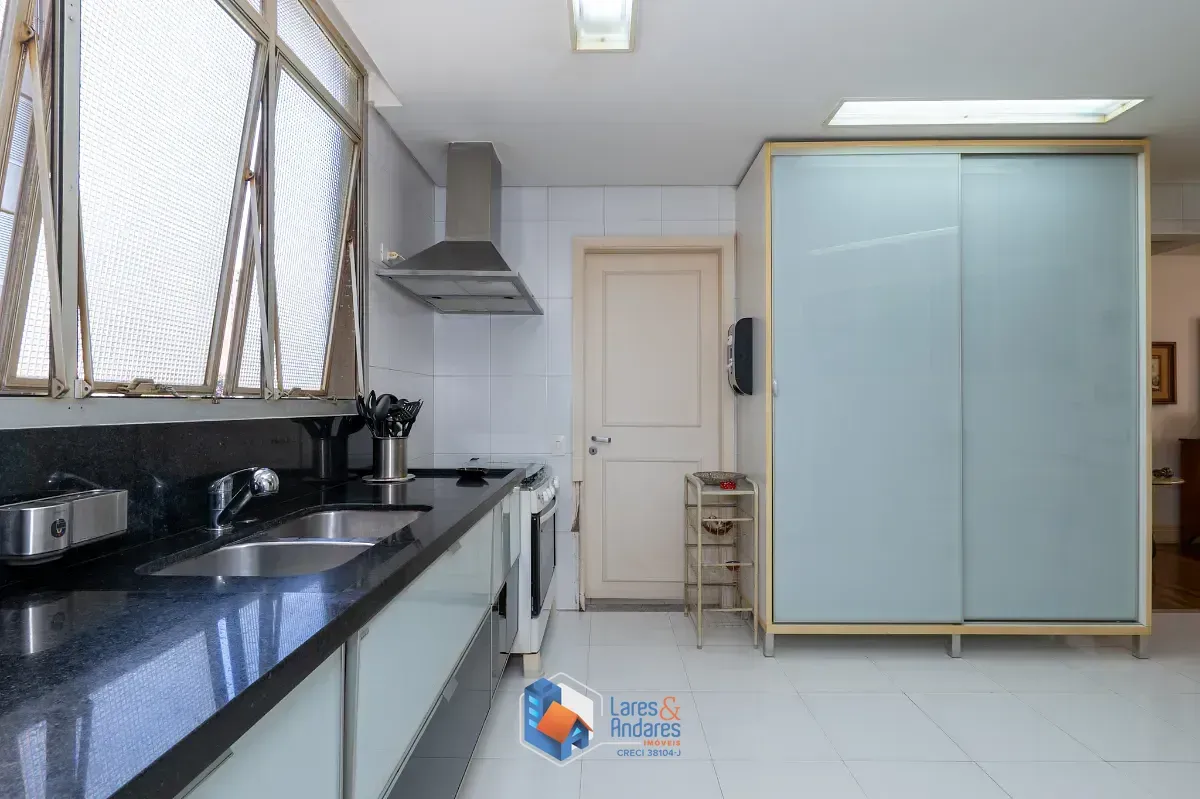 Imagem Apartamento para venda em Vila Suzana com 3 quartos, sendo 1 suíte, 140m²