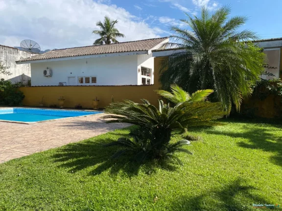 Imagem Casa Condomínio fechado com piscina - Bairro Horto