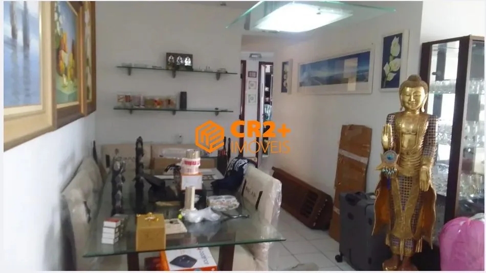 Imagem VENDO APARTAMENTO NA MADALENA 3 QTOS REFORMADOS.