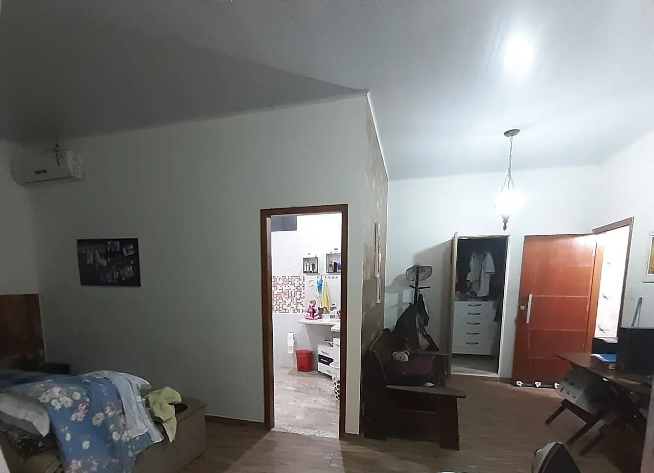 Imagem Casa à venda 3 Quartos, 1 Suite, 2 Vagas, 250M², Loteamento Residencial Andrade, Pindamonhangaba - SP