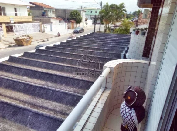 Imagem Casa Geminada à Venda em Tude Bastos, Praia Grande - 2 Quartos e Churrasqueira