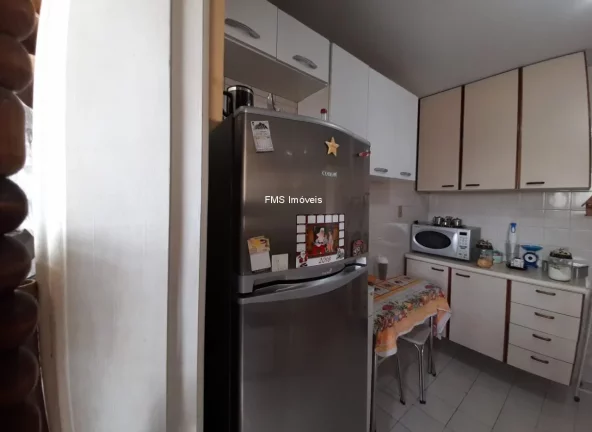 Imagem Apartamento à venda em São Paulo - Vila Guarani (Z Sul) - 2 quartos, 1 sala, 1 banheiro, 1 vaga de garagem - 60m² de área