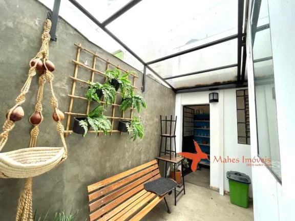 Imagem Casa para locação em Pinheiros, São Paulo-SP: 5 quartos, 5 salas, 2 banheiros, 2 vagas de garagem, 190m² de área.