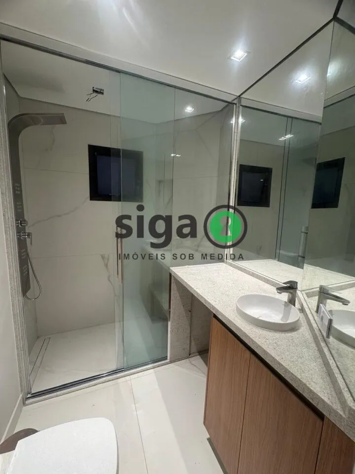 Imagem Apresentamos um apartamento totalmente reformado, elegante e funcional