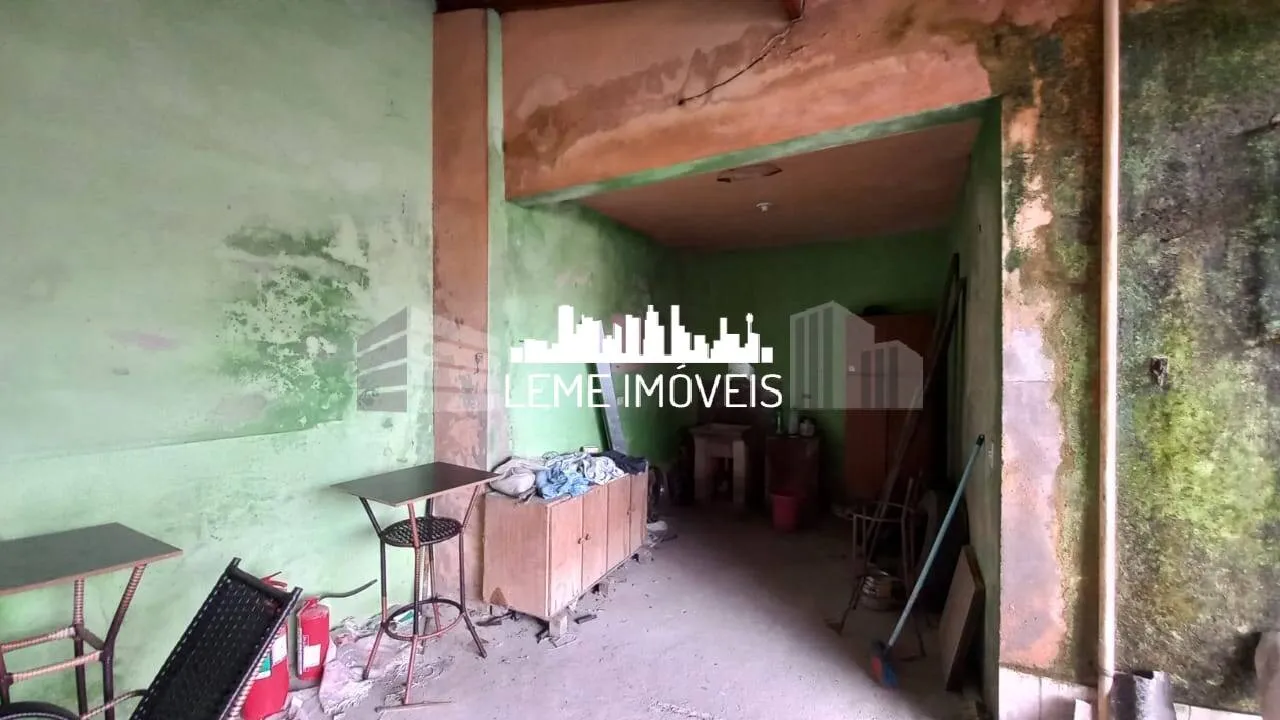 Imagem CASA TÉRREA EM TERRENO MEDINDO 250,00M²