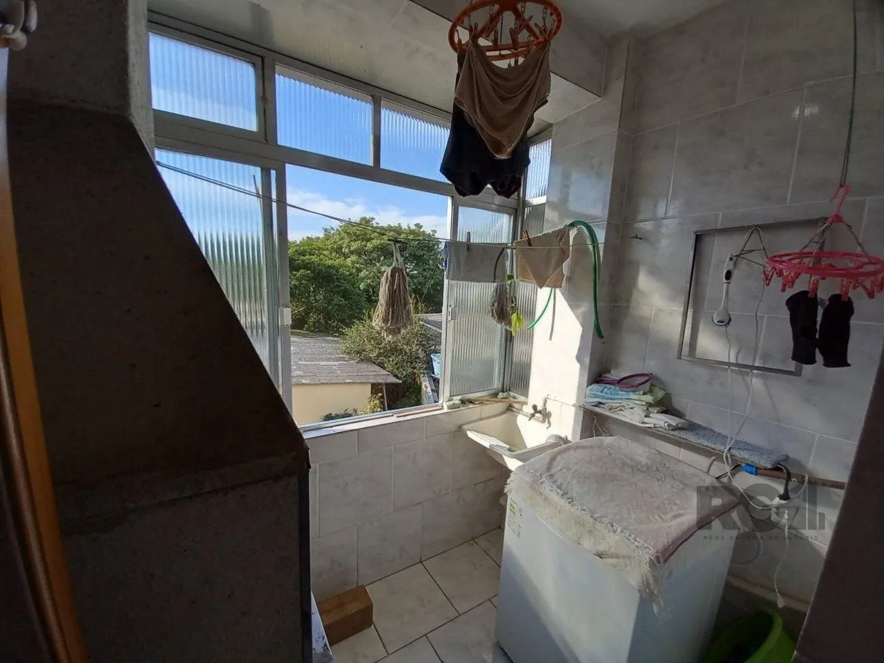 Imagem Apartamento 3 dormitórios com casa nos fundos
