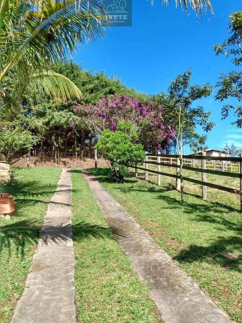 Imagem Linda Chácara à Venda no Bairro dos Camilos - Socorro/SP