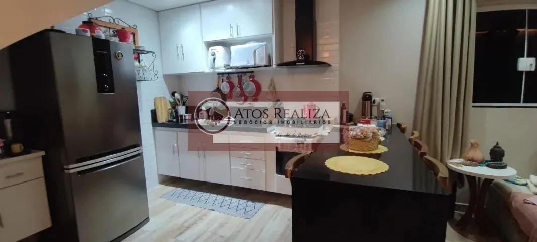 Imagem Venda Sobrado em Jardim Guanhembu - 3 Dormitórios, R$350k