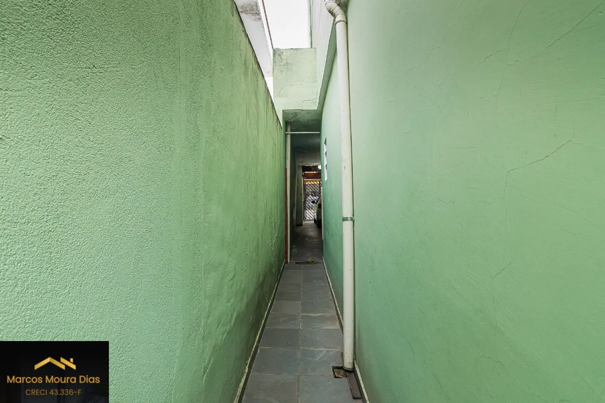 Imagem Casa Sobrado na Vila Dalva com 4 Dormitórios e 2 Vagas de Garagem, Oportunidade