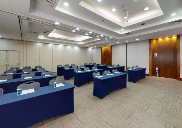 Imagem Flat disponível para venda no Estanplaza Funchal Faria Lima, com 28m², 1 dormitório e 1 vaga