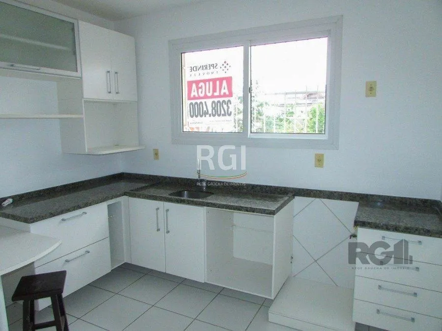 Imagem Casa em condomínio para Venda com 3 dormitórios, sendo 1 suites e 2 vagas no bairro Cristal