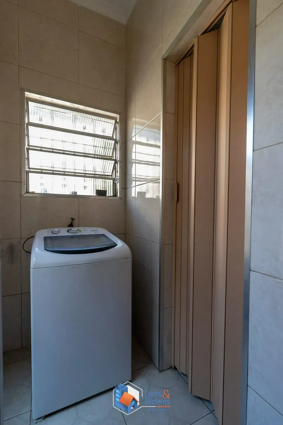 Imagem Sobrado para venda em Jardim São Carlos (Zona Leste) com 4 quartos, sendo 1 suíte, 400m²
