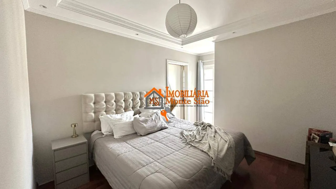Imagem Sobrado com 3 dormitórios à venda, 187 m² por R$ 990.000,00 - Jardim Maia - Guarulhos/SP