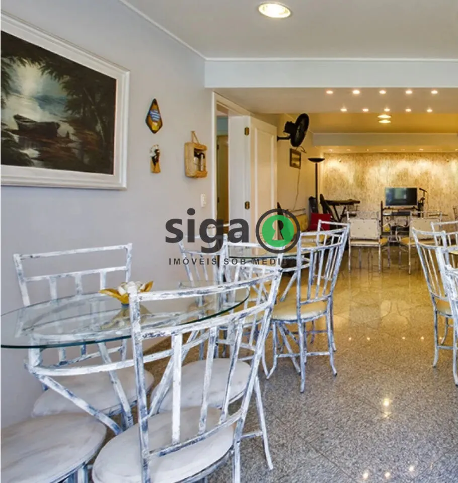 Imagem Sobrado de Alto Padrão à Venda em Condomínio Fechado - 470m² 4 Suítes 6 Vagas