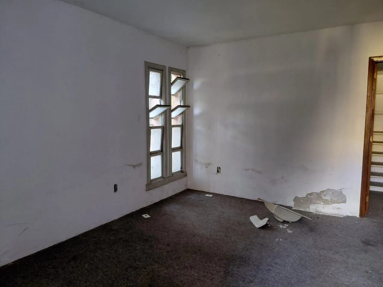 Imagem Ampla casa com pátio Bairro Teresópolis
