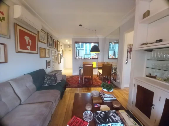 Imagem Apartamento à venda em Moema, São Paulo-SP: 2 quartos, 1 suíte, 3 banheiros, 2 vagas, 75m² de área!